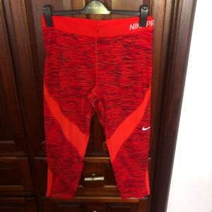 Nike Pro Red Patterned Crop Running Tights
